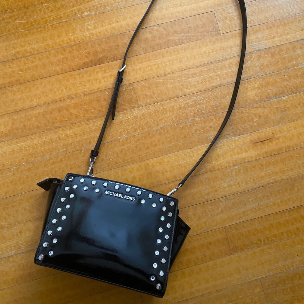 Black Michael Kors Crossbody